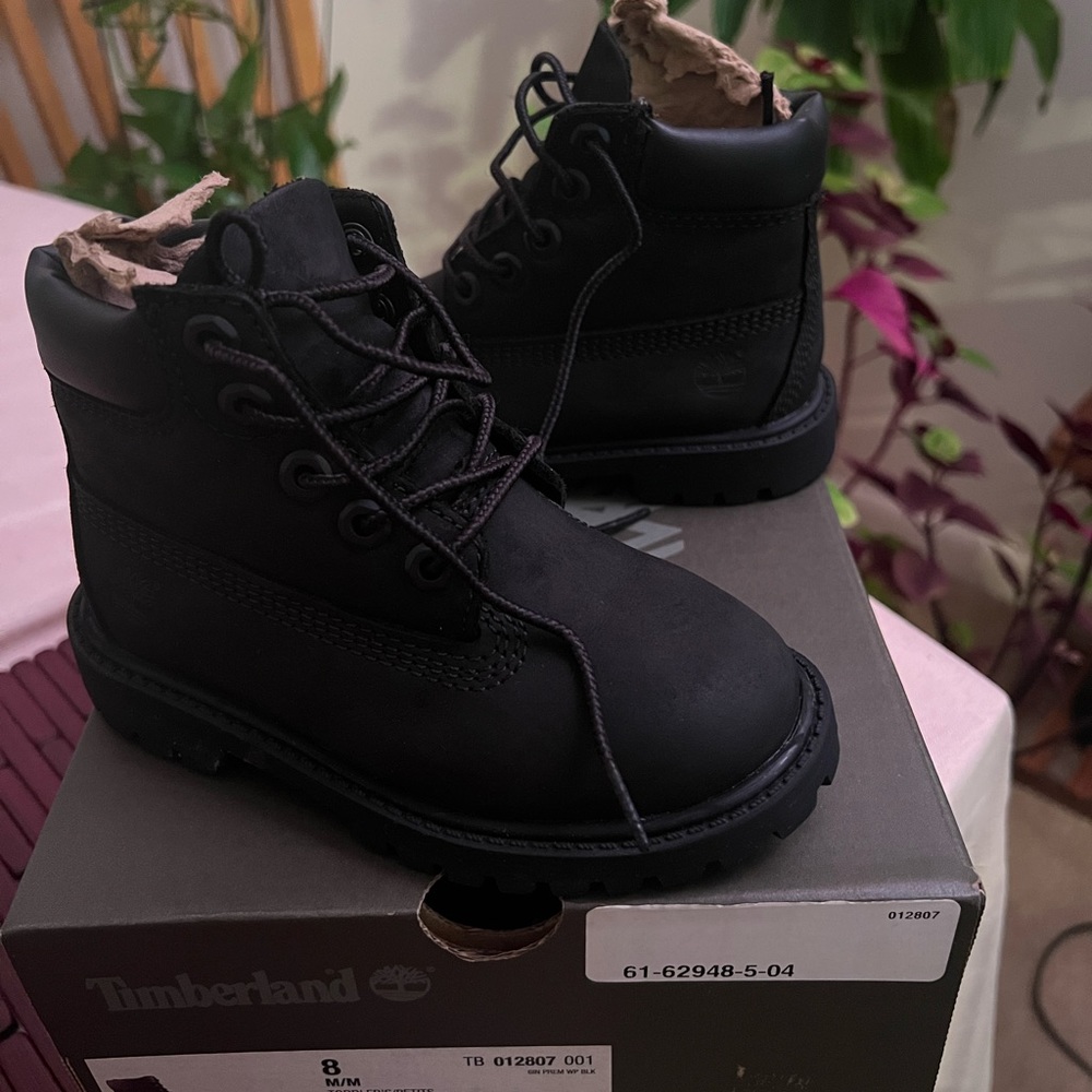 EUC Black Toddler Timberland Boots size 8